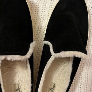 Staheekum Black Shoes with Soft White Lining